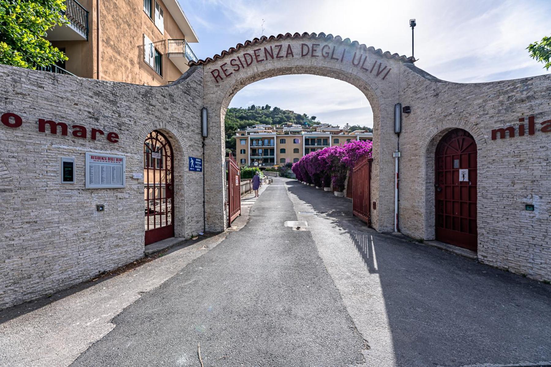 La Dimora Della Lullu, Luxury Apartment Pietra Ligure Exterior photo